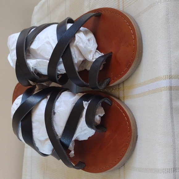 Mossimo sandals - Picture 4 of 13